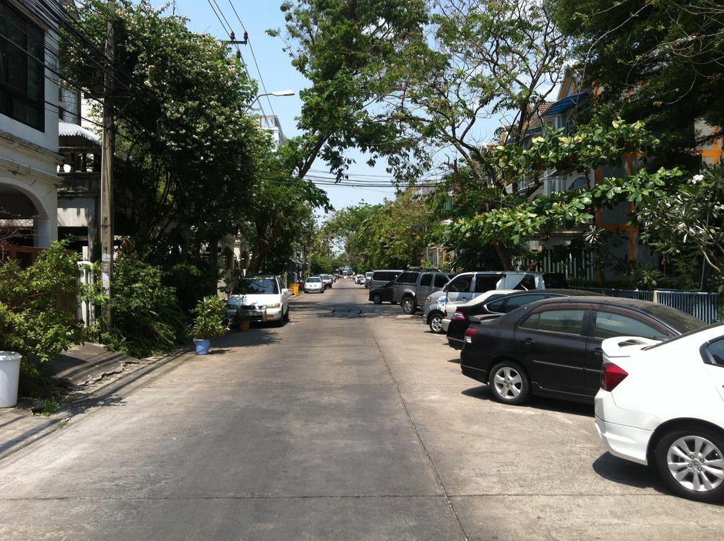 Park Avenue@Huamark Bangkok Exteriör bild