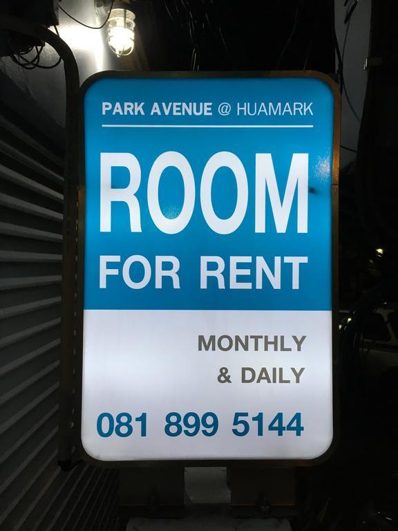 Park Avenue@Huamark Bangkok Exteriör bild