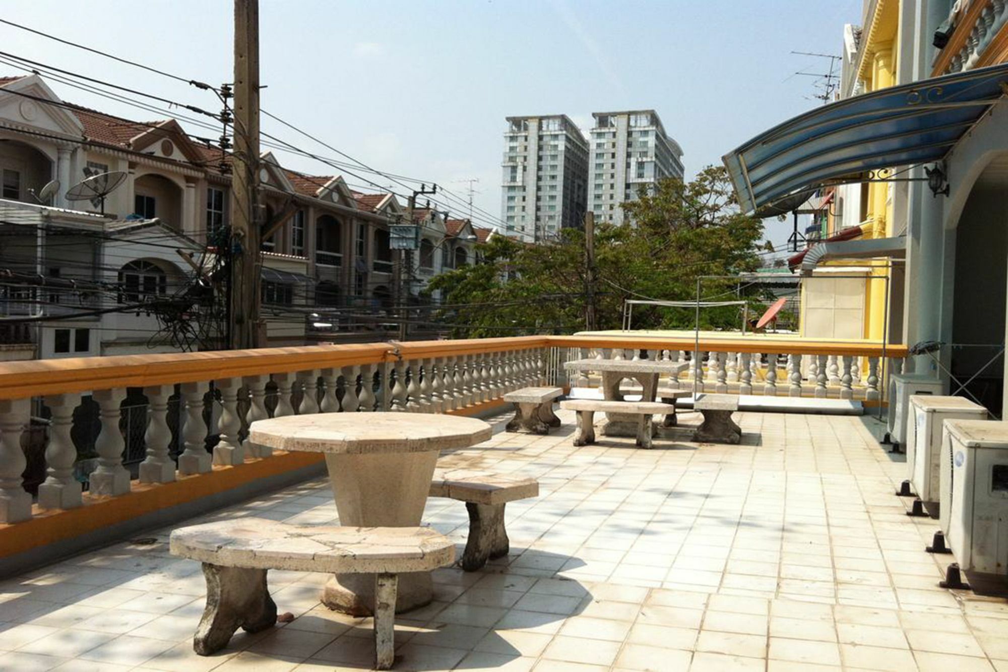 Park Avenue@Huamark Bangkok Exteriör bild